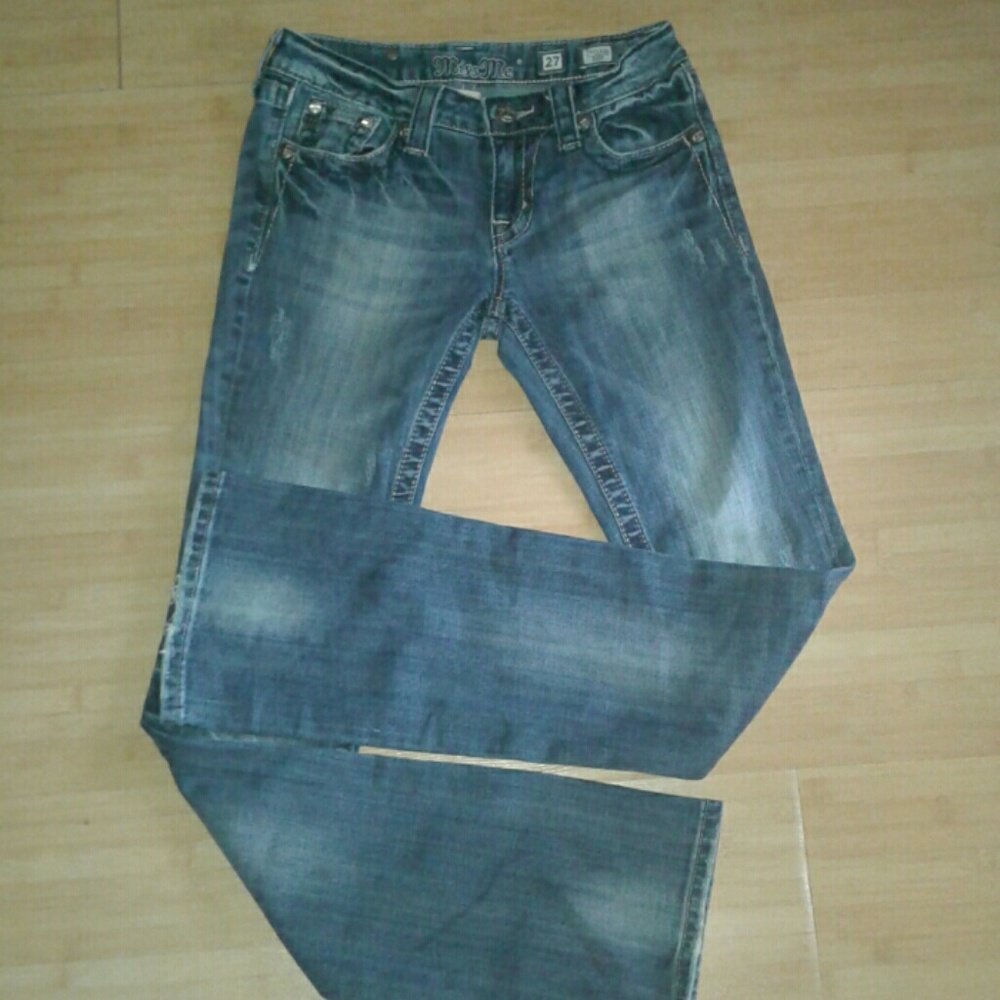 Name brand "Miss Me" jeans